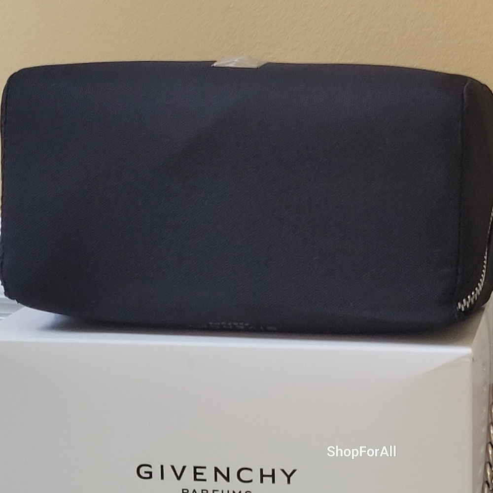 Givenchy - Picture 6 of 12